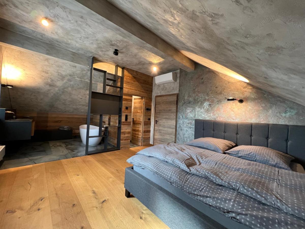 Appartement Der Extraklasse Mit Whirlpool ローディング エクステリア 写真