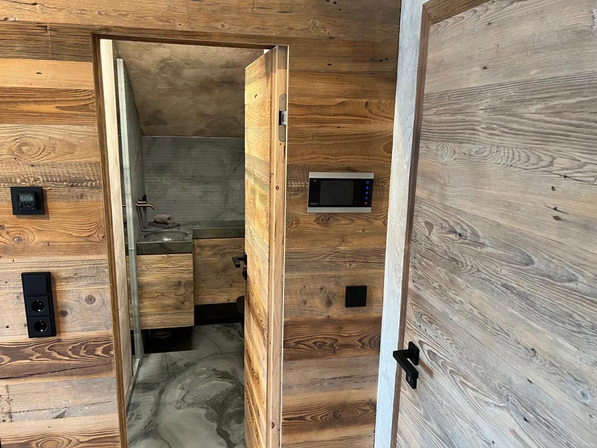 Appartement Der Extraklasse Mit Whirlpool ローディング エクステリア 写真